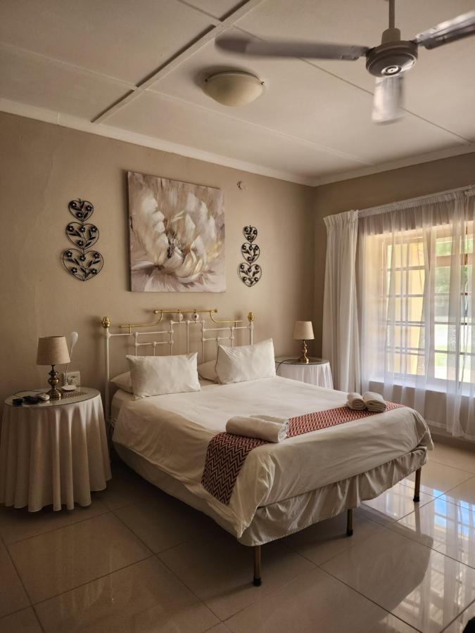 Profcon Resort Graaff-Reinet Exteriör bild