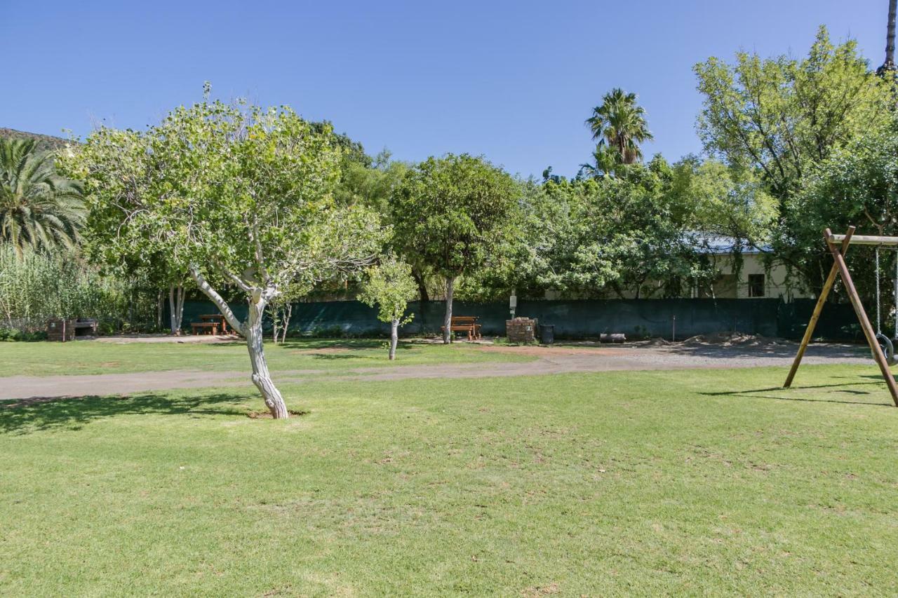 Profcon Resort Graaff-Reinet Exteriör bild